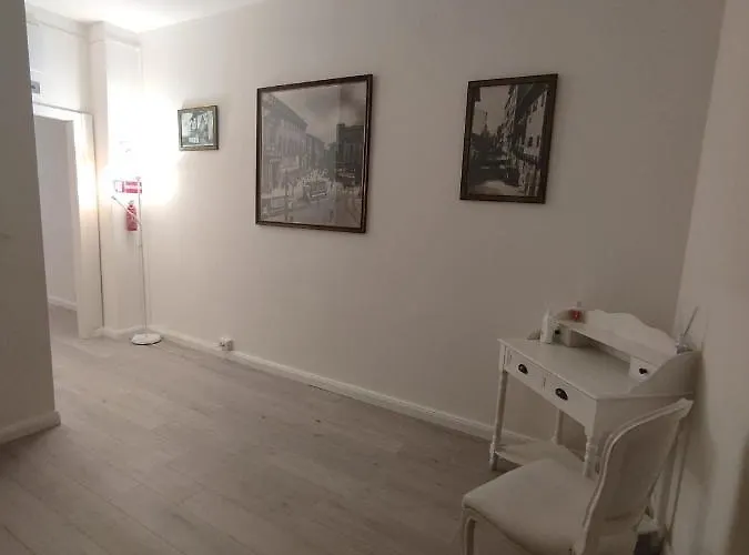 Oda ve Kahvaltı Polese *